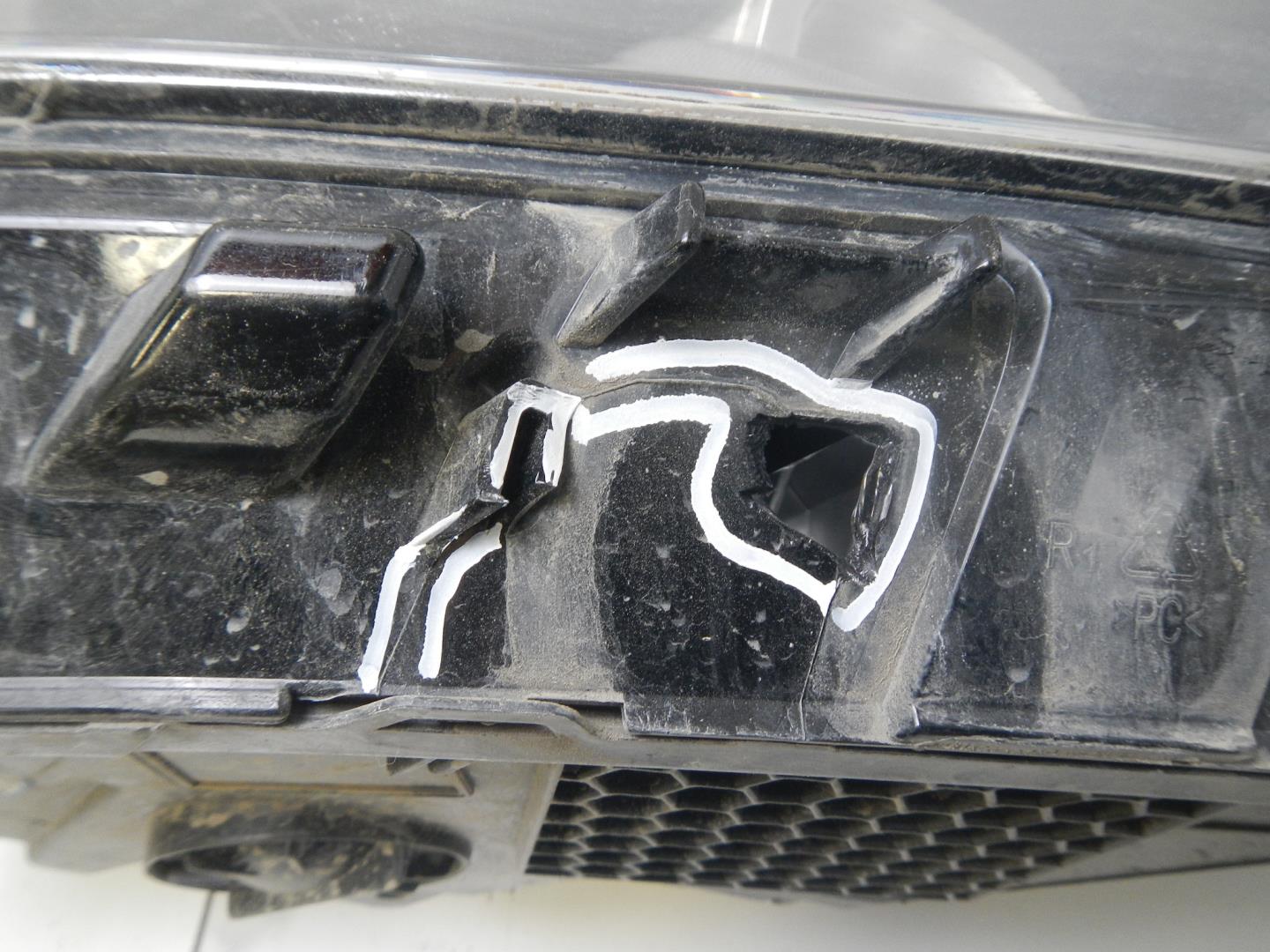 Фара правая