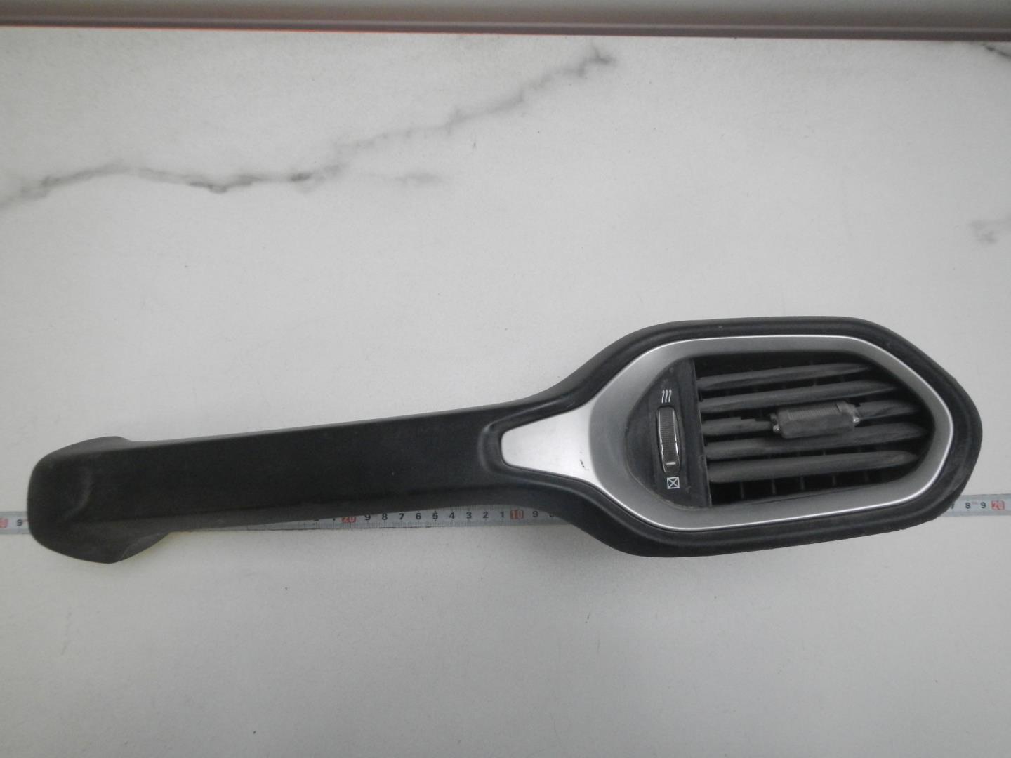 Дефлектор воздушный