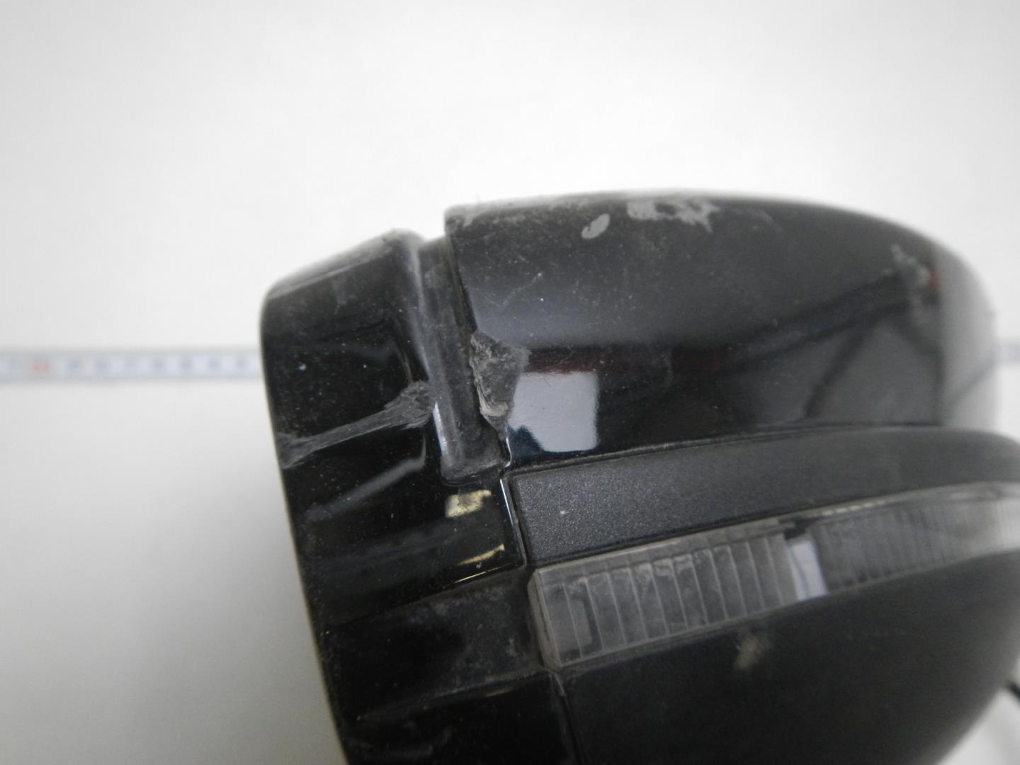 Зеркало правое электрическое