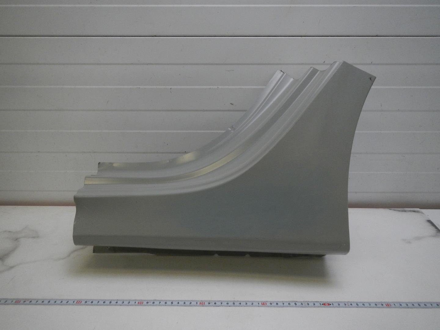 Порог левый