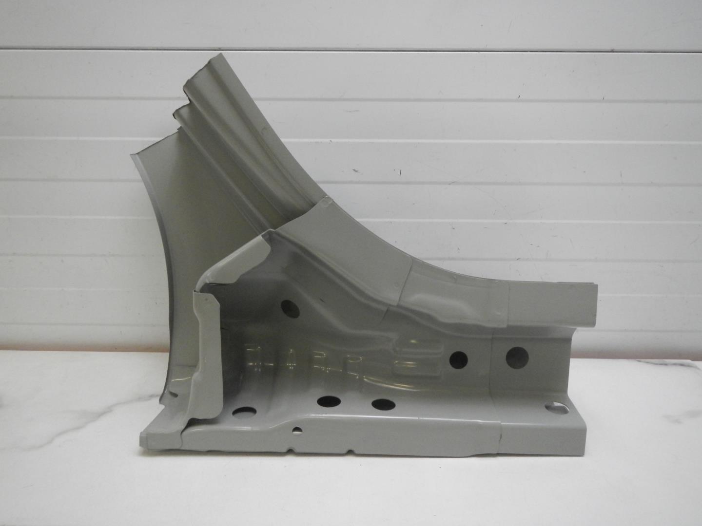 Порог левый