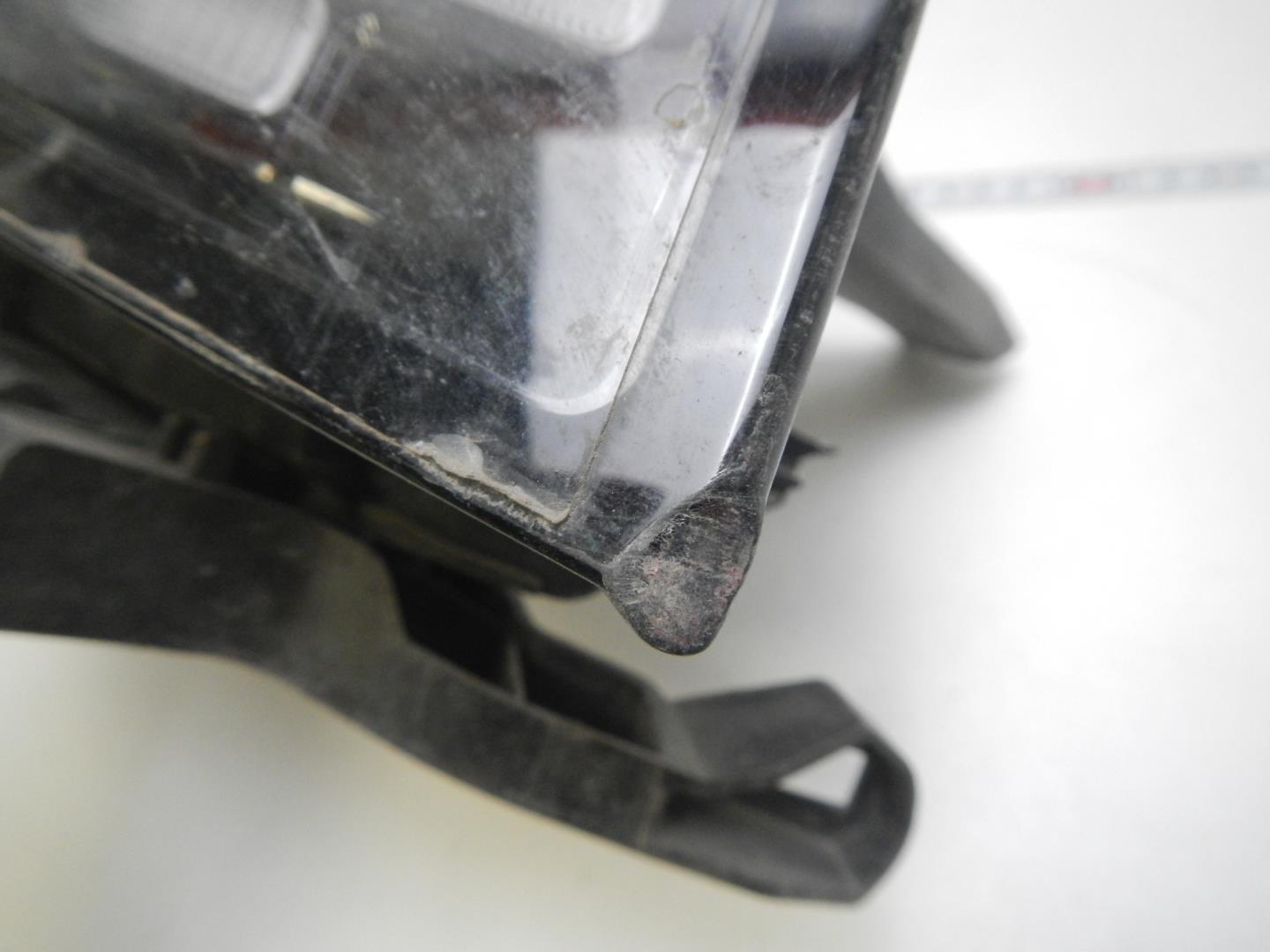 Фара дневного света правая (ходовые огни)