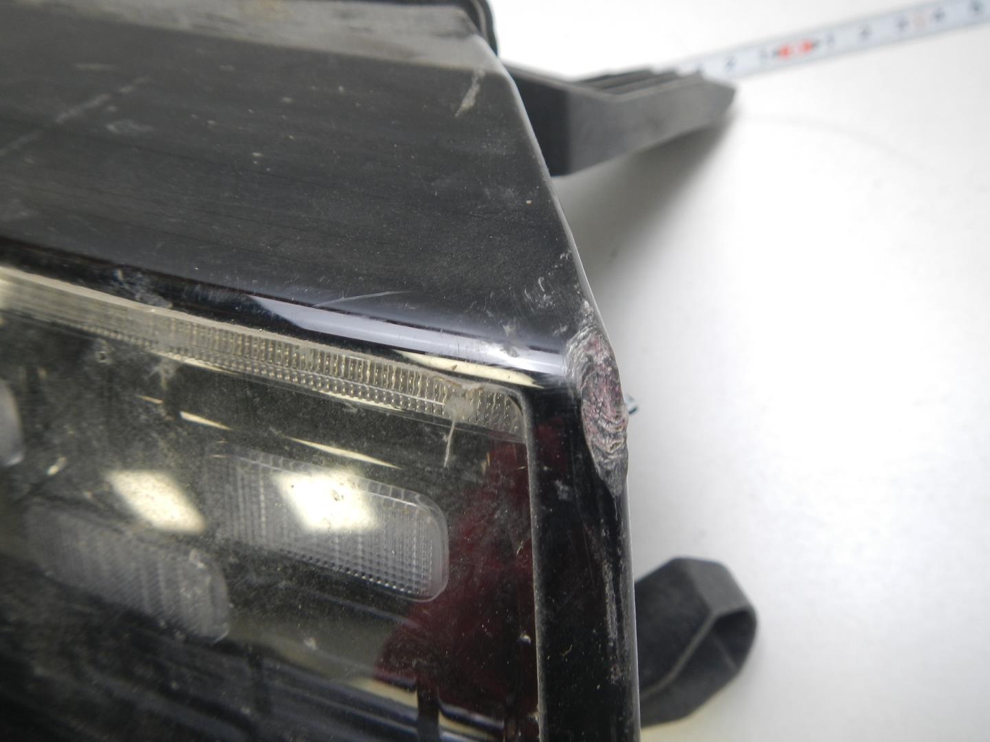 Фара дневного света правая (ходовые огни)