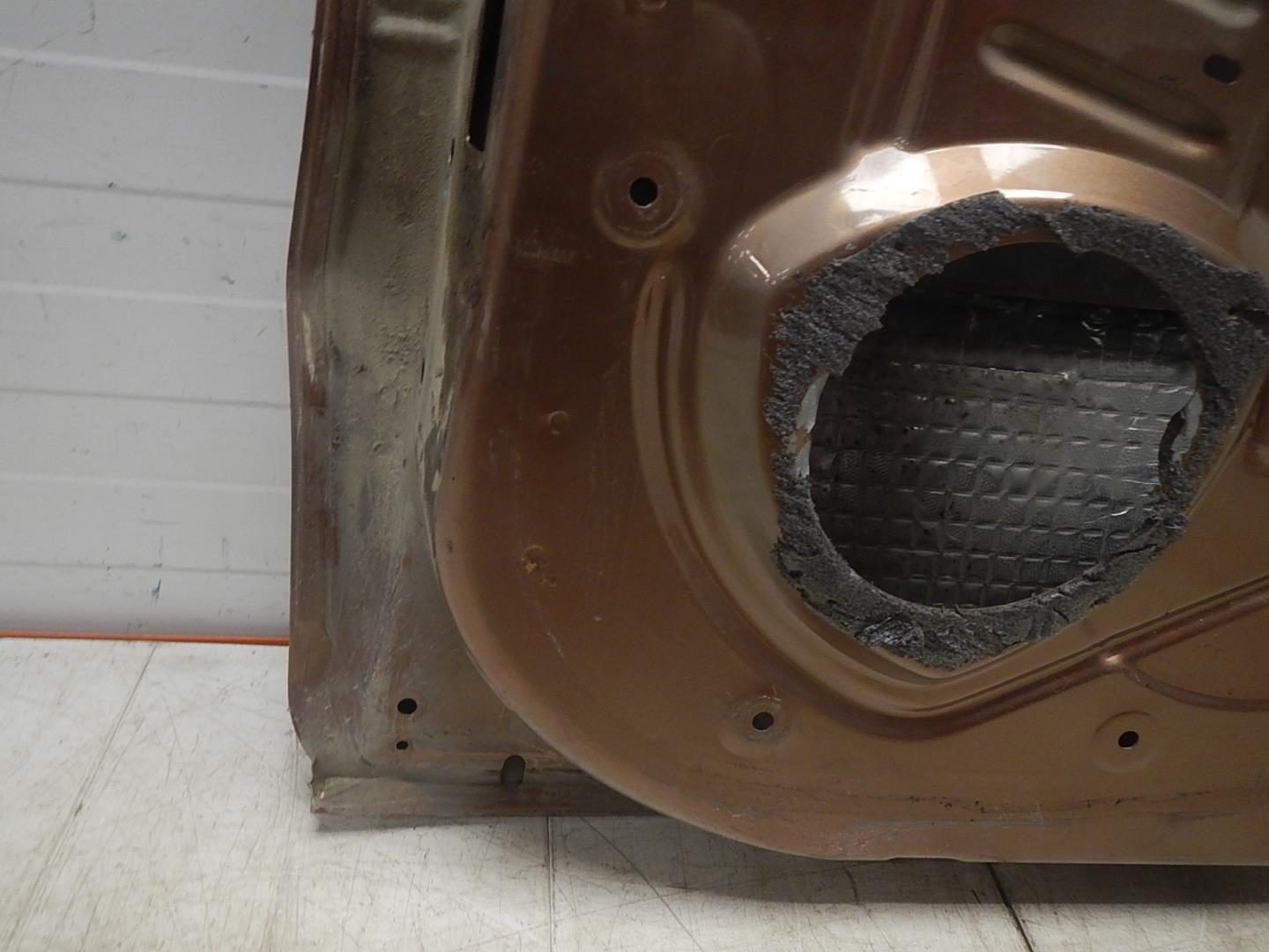 Дверь задняя правая