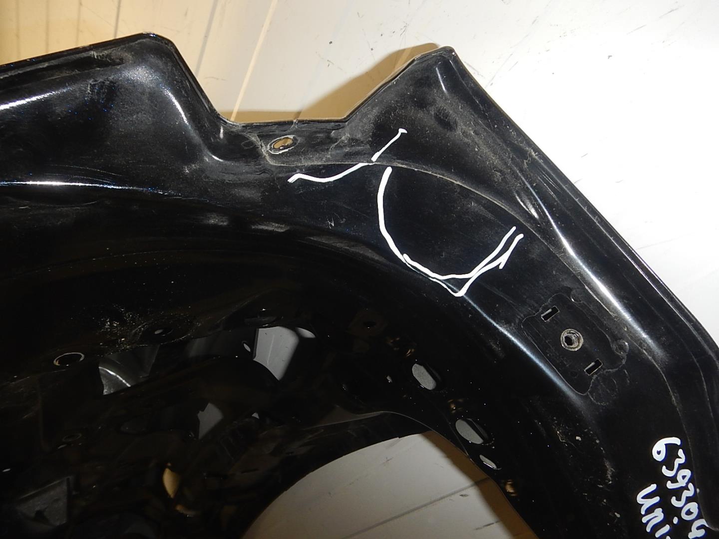 Дверь багажника