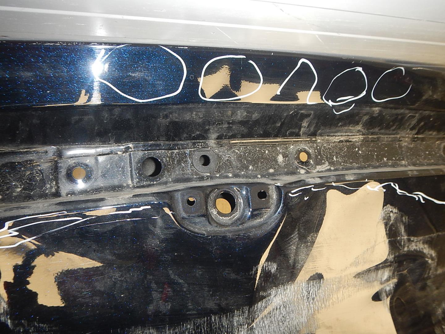 Дверь багажника