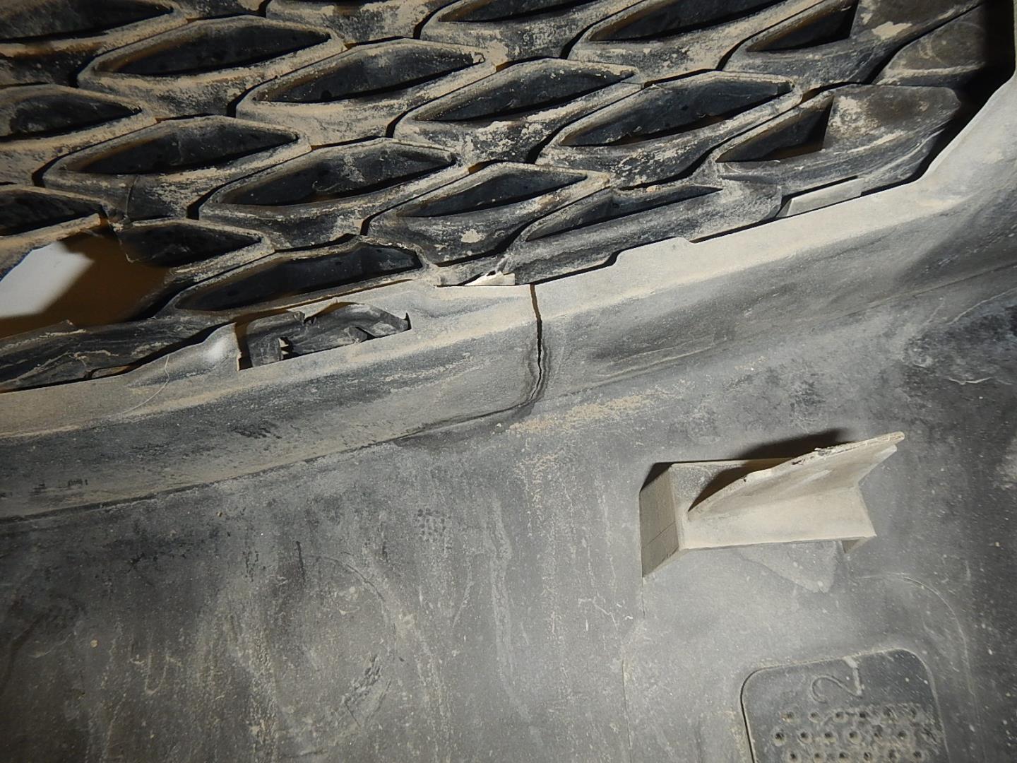 Бампер передний