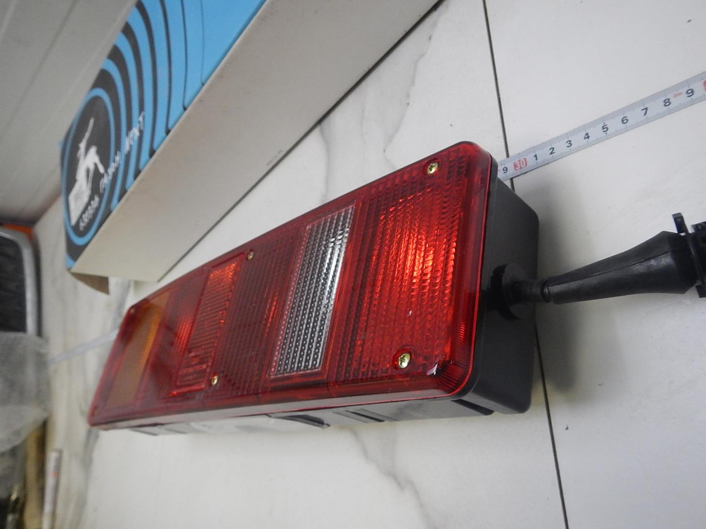 Фонарь задний левый