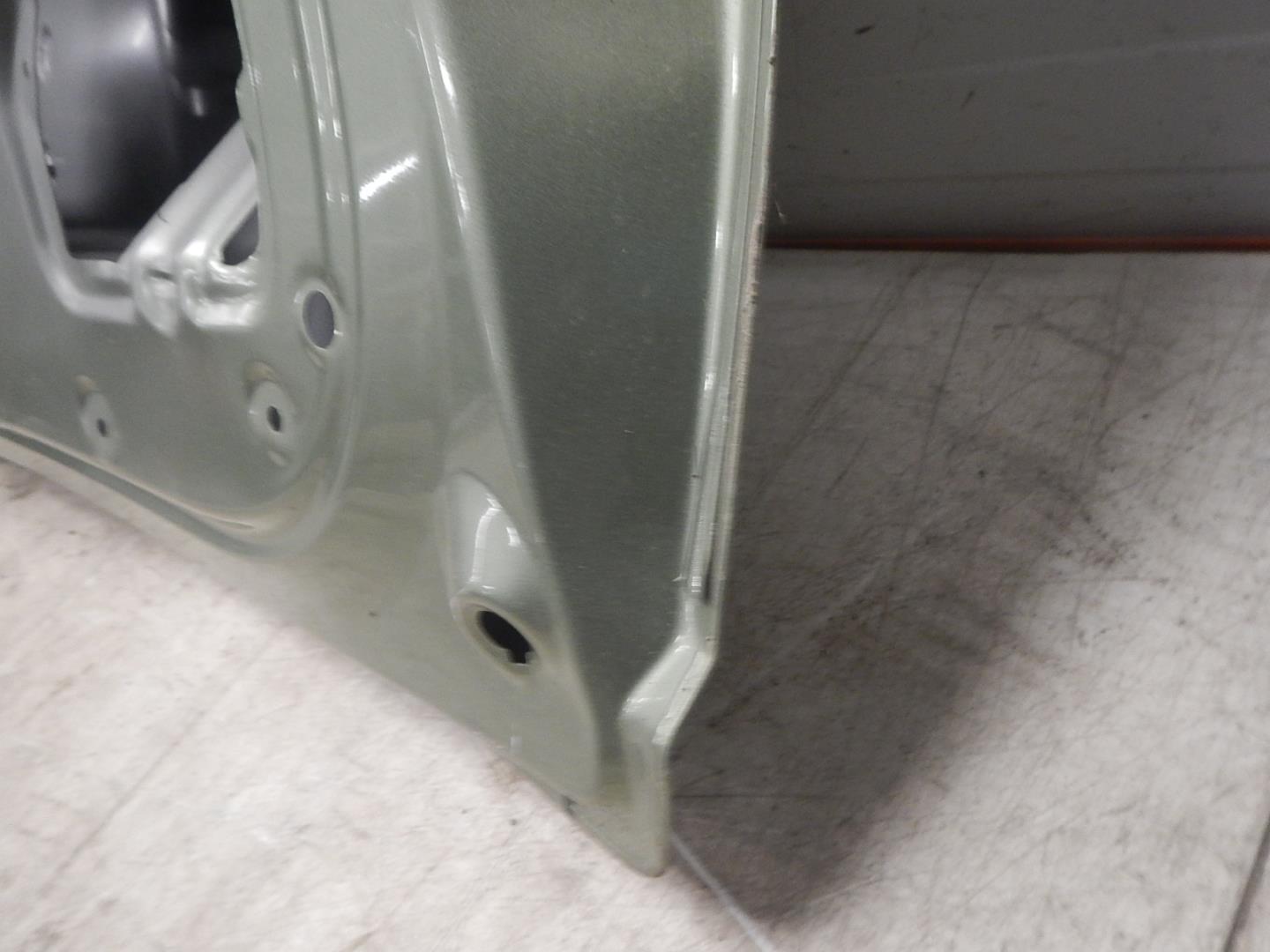 Дверь багажника