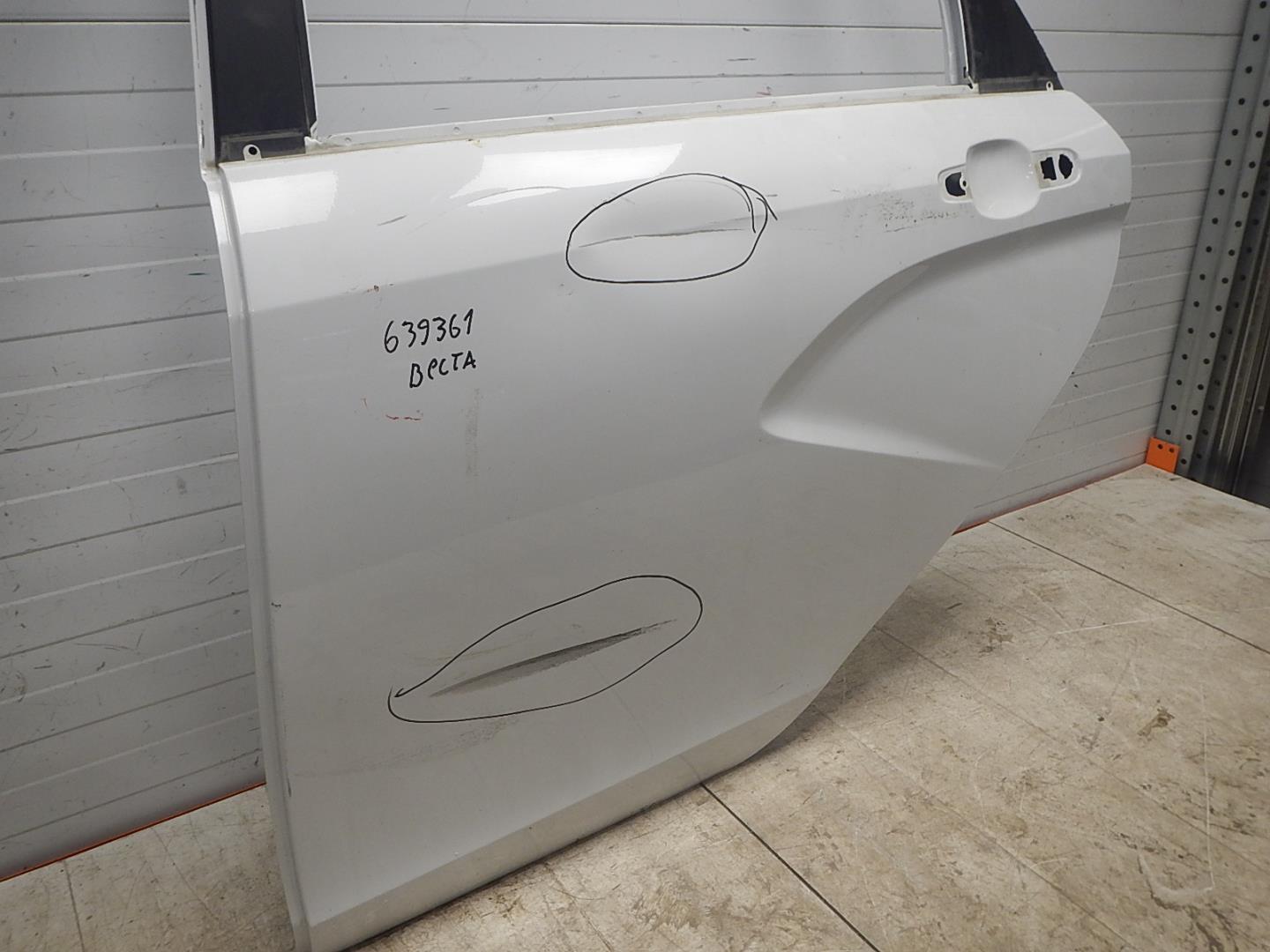 Дверь задняя левая