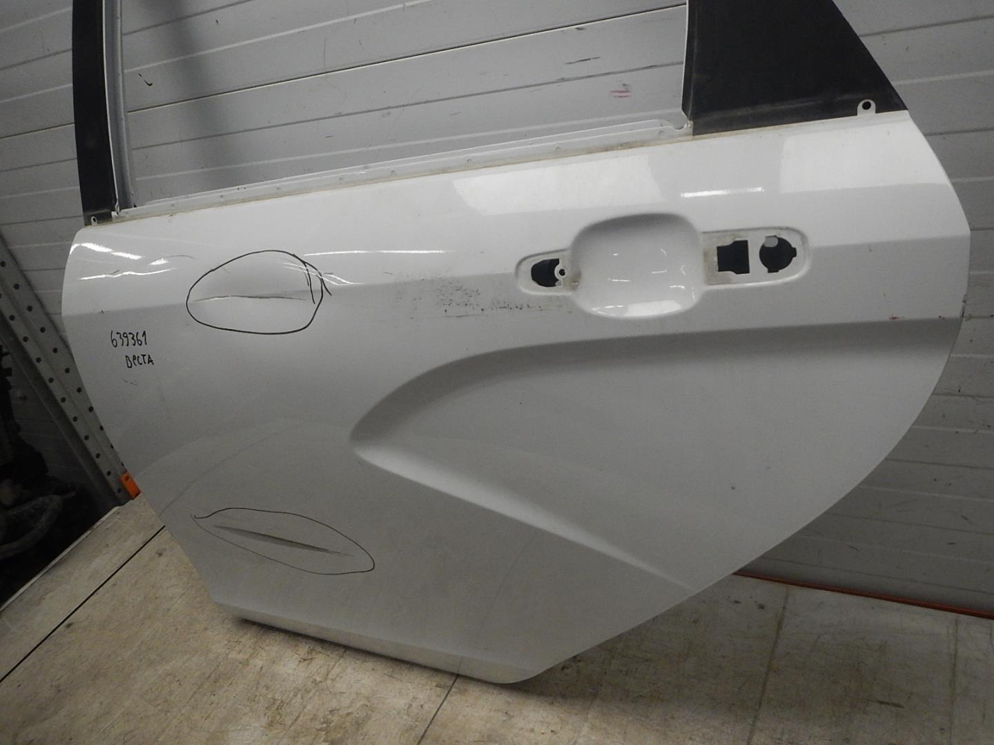 Дверь задняя левая