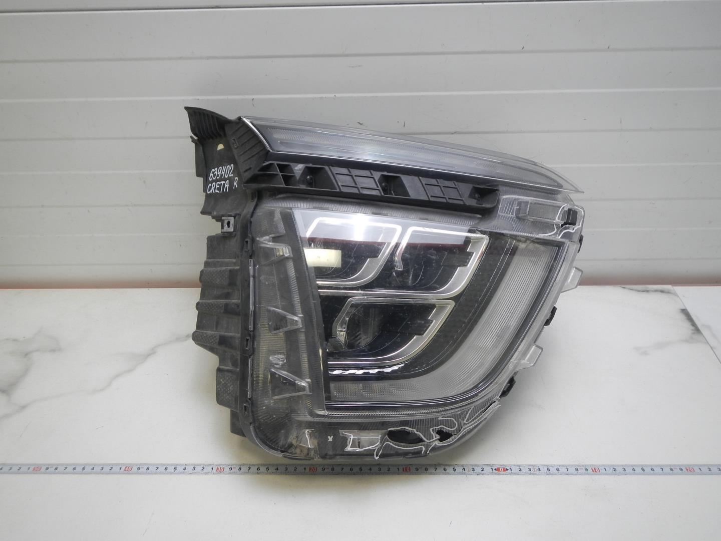 Фара правая