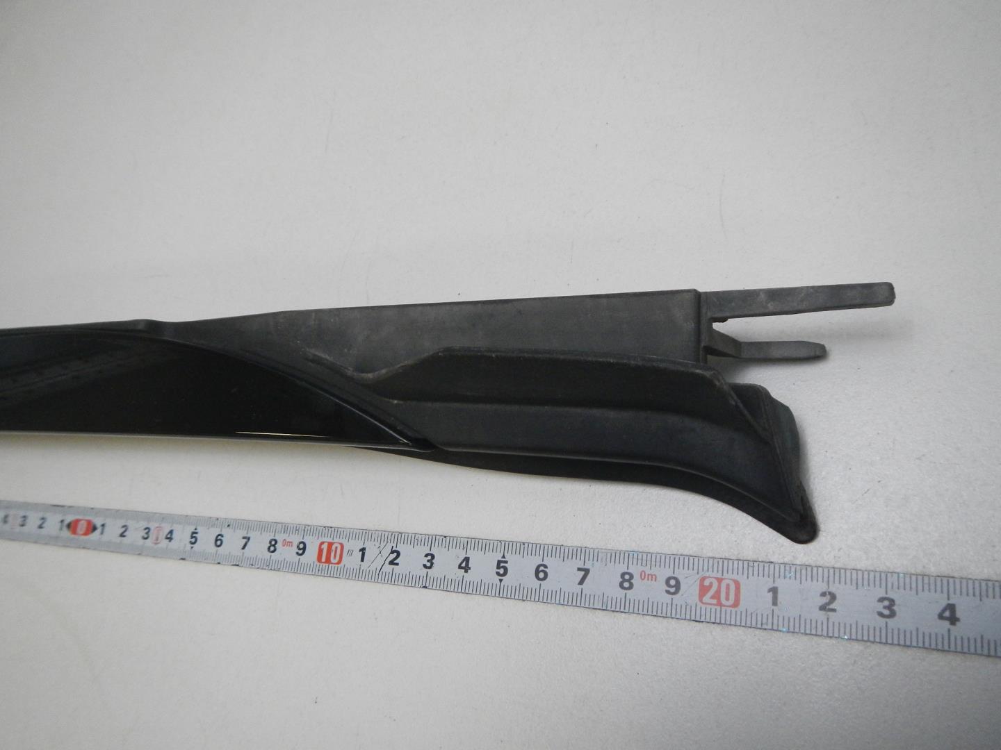 Молдинг лобового стекла