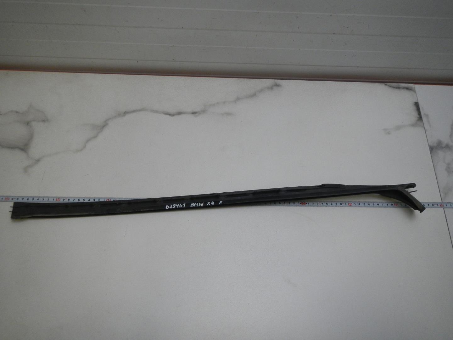 Молдинг лобового стекла