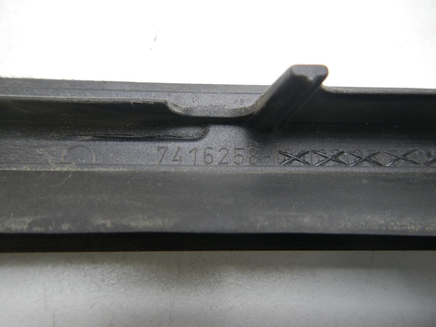 Молдинг лобового стекла