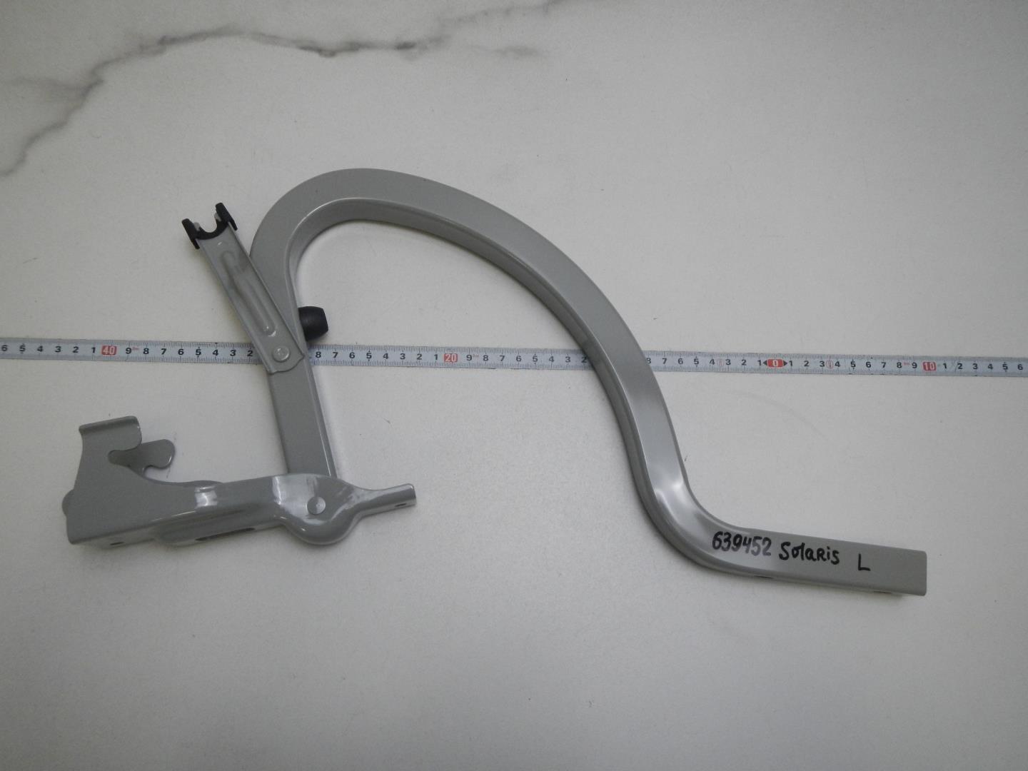 Петля крышки багажника