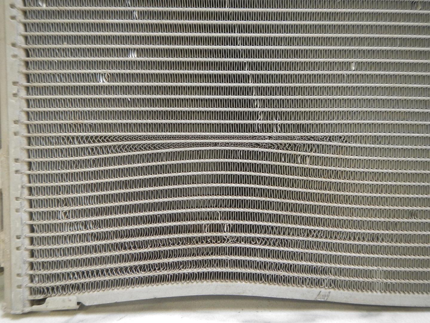 Радиатор кондиционера / конденсер