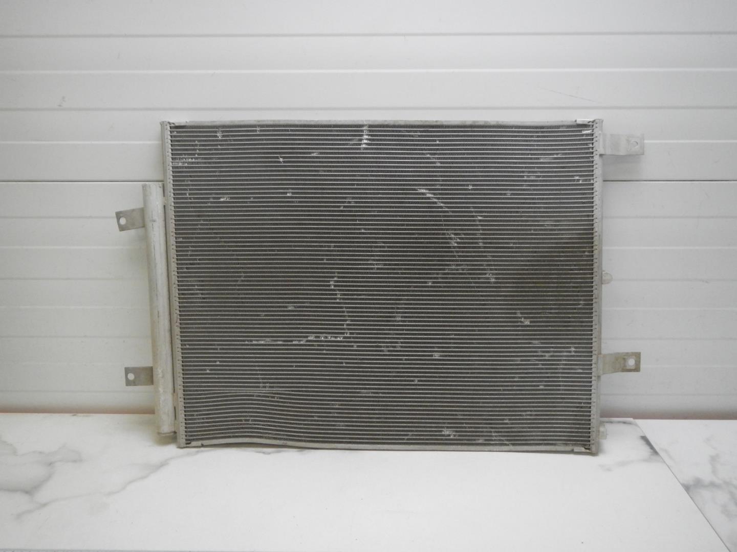 Радиатор кондиционера / конденсер