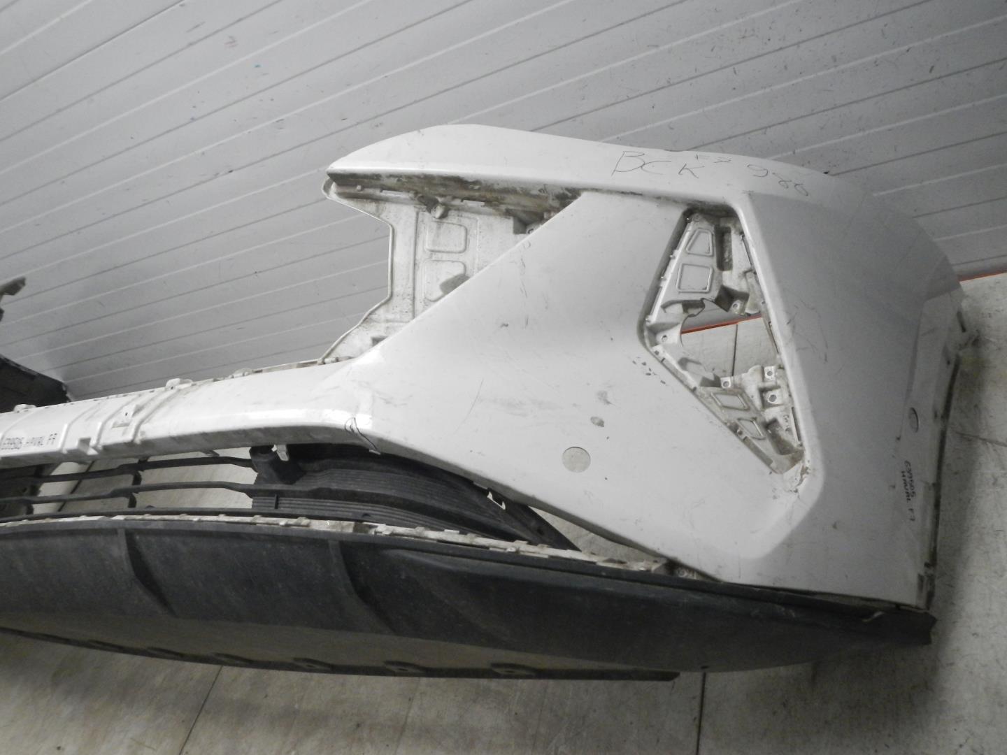 Бампер передний