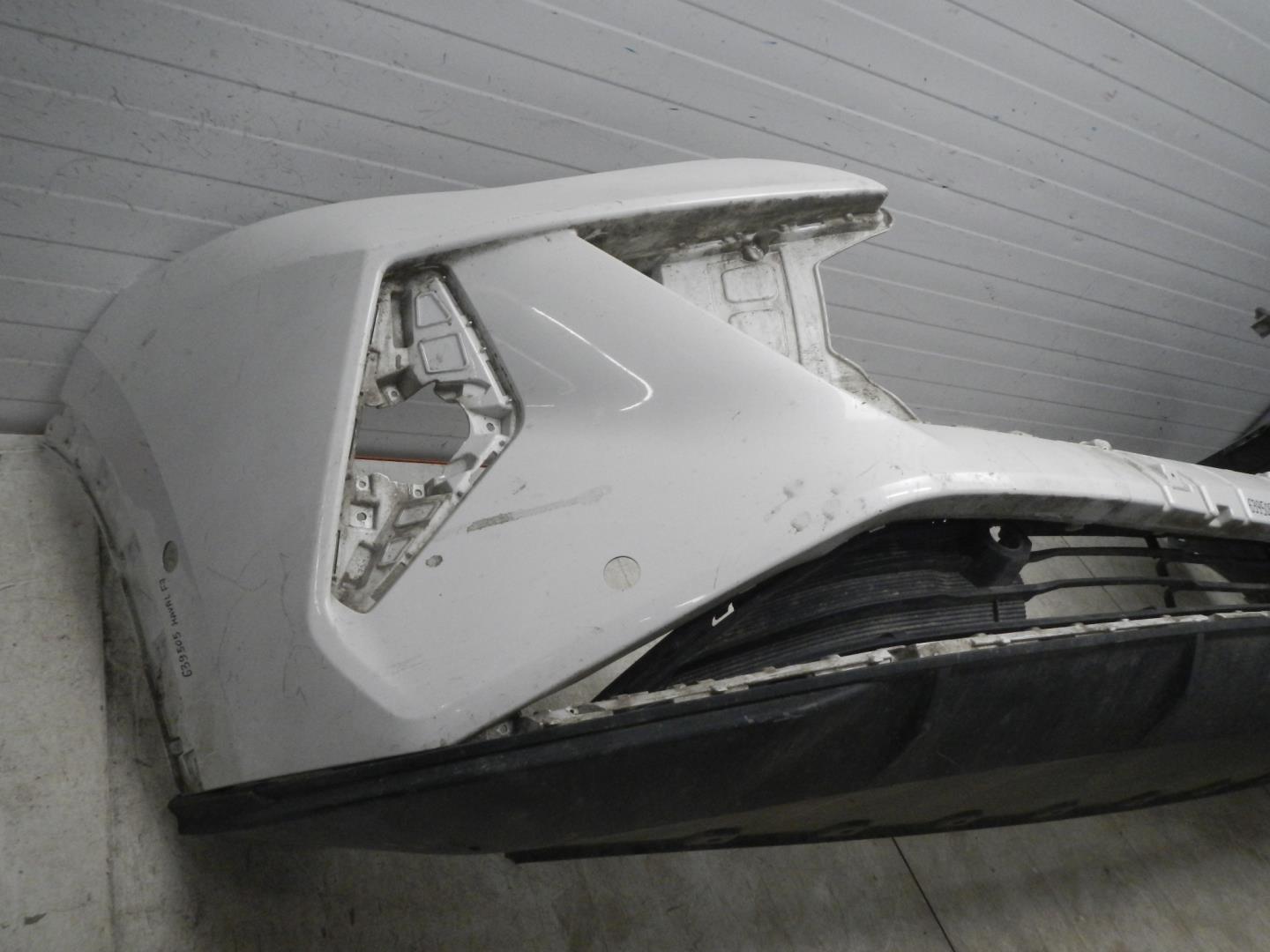 Бампер передний