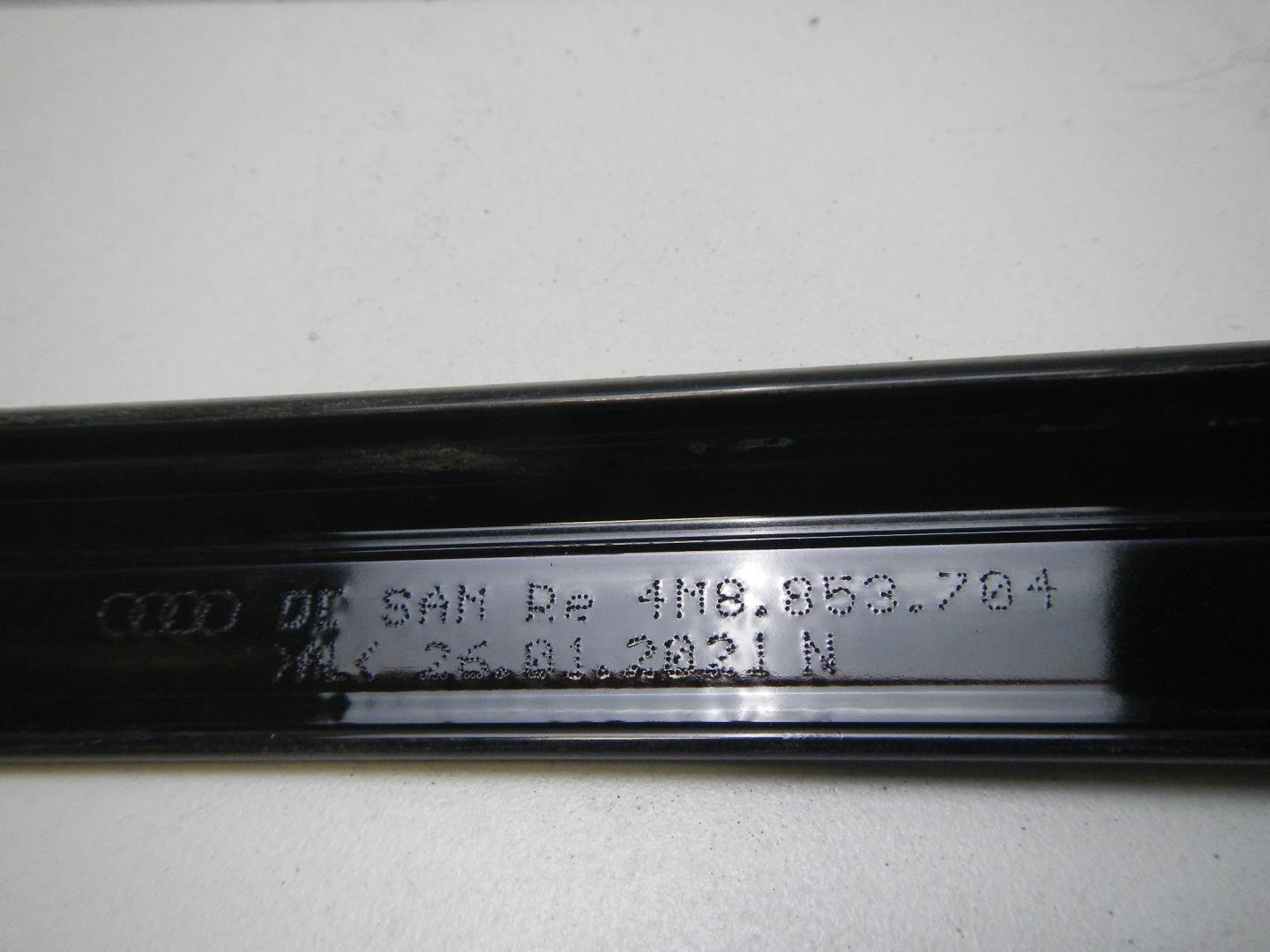 Молдинг крыши правый