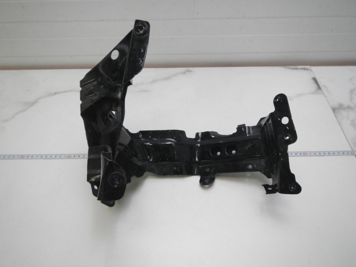 Кронштейн крепления крыла