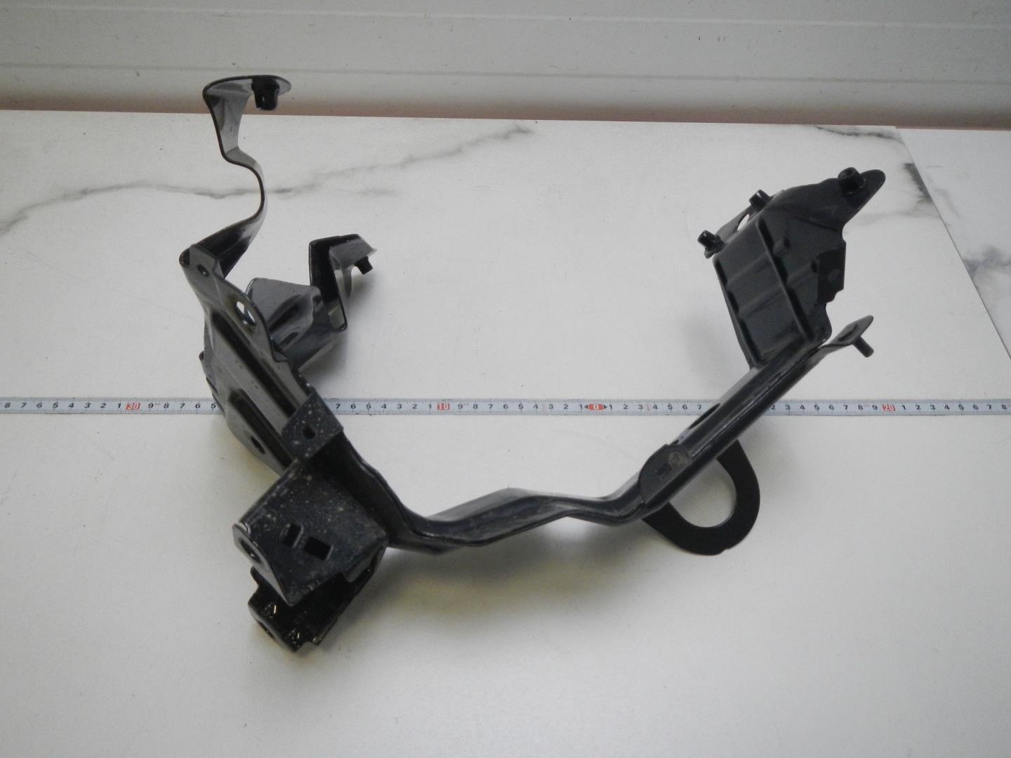 Кронштейн крепления крыла