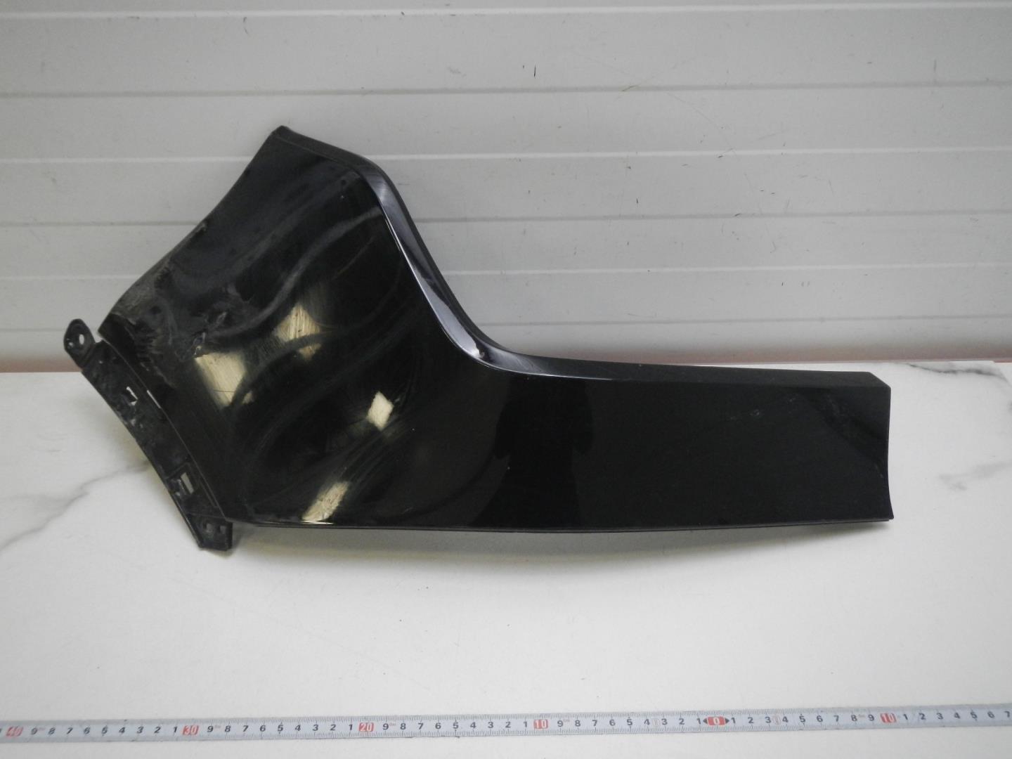 Накладка переднего бампера правая