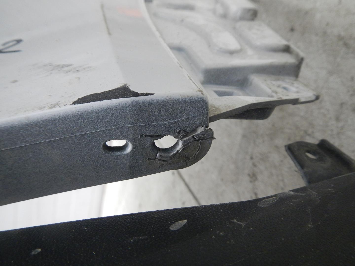 Бампер задний