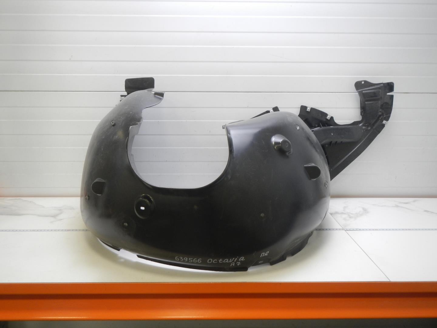 Локер передний правый