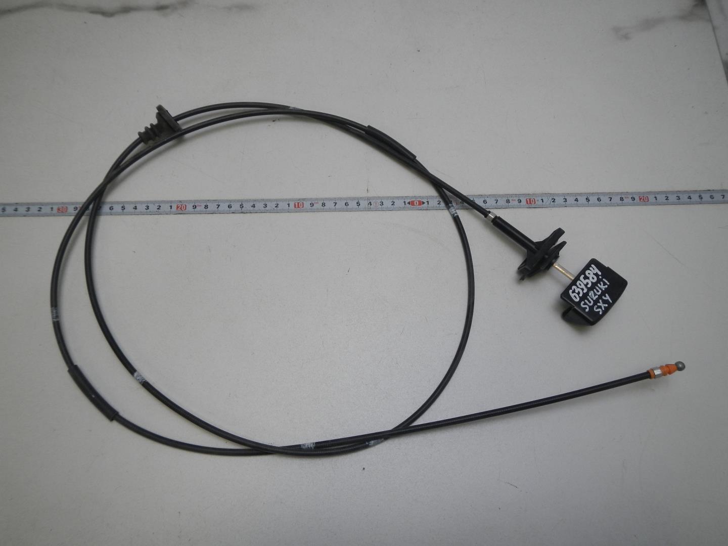 Трос открывания капота