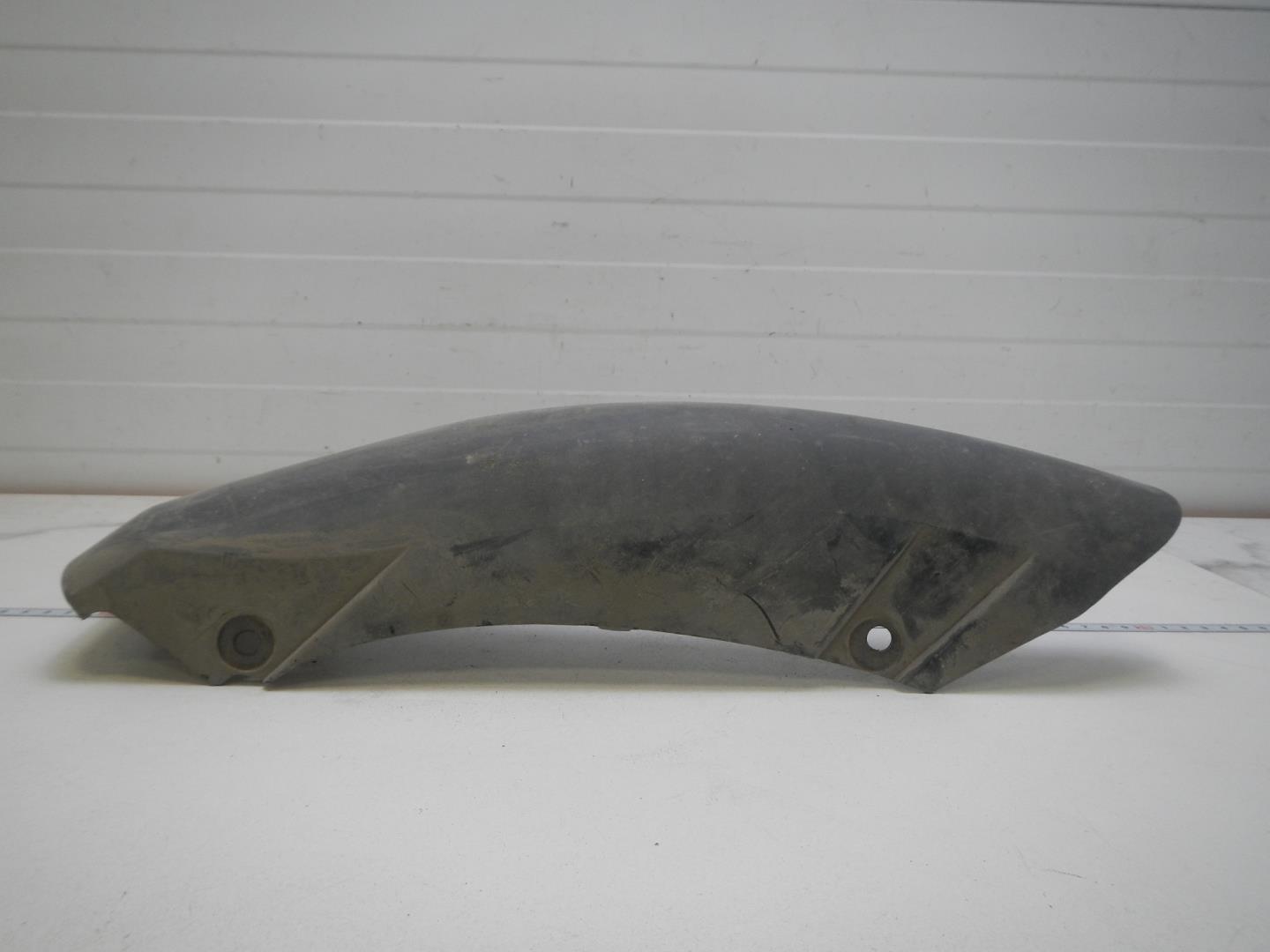 Накладка переднего бампера правая