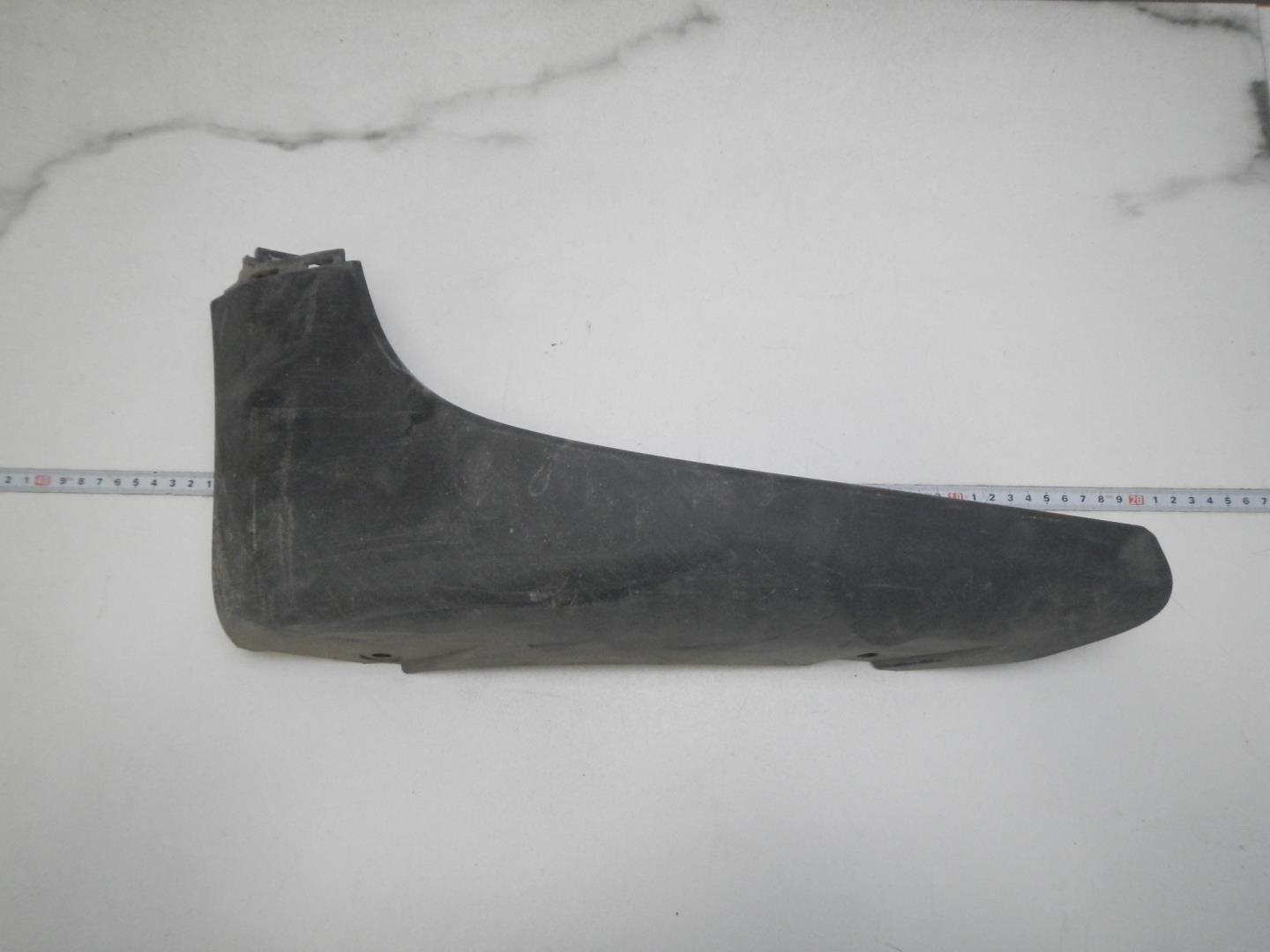 Накладка переднего бампера правая