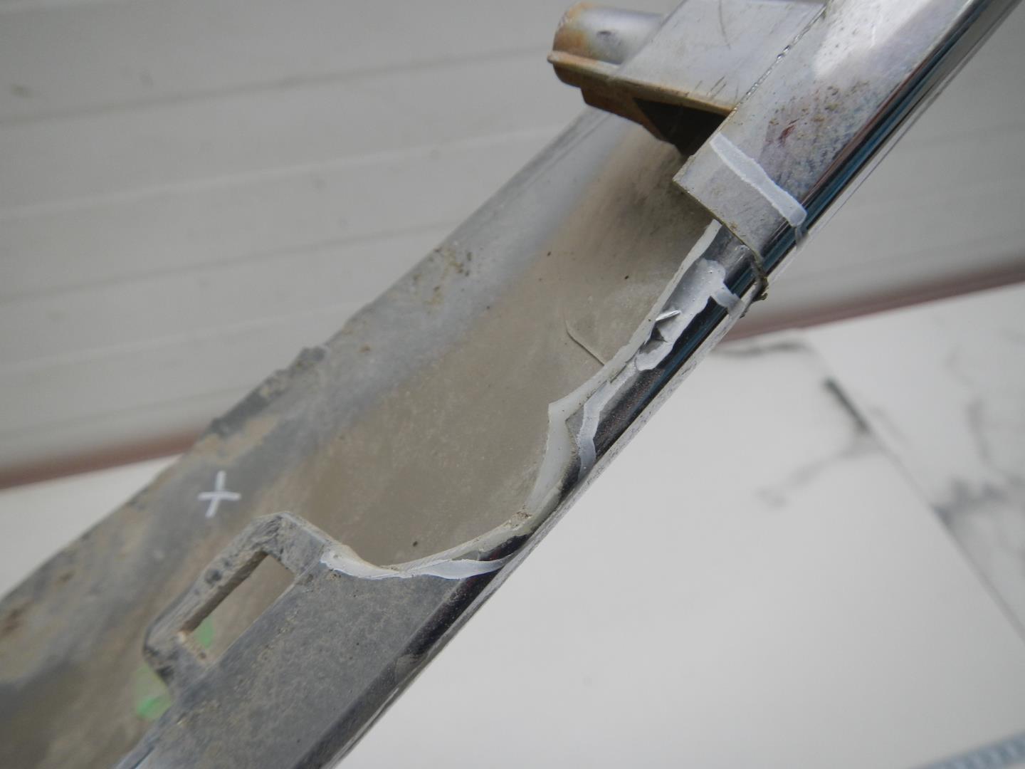 Молдинг заднего бампера