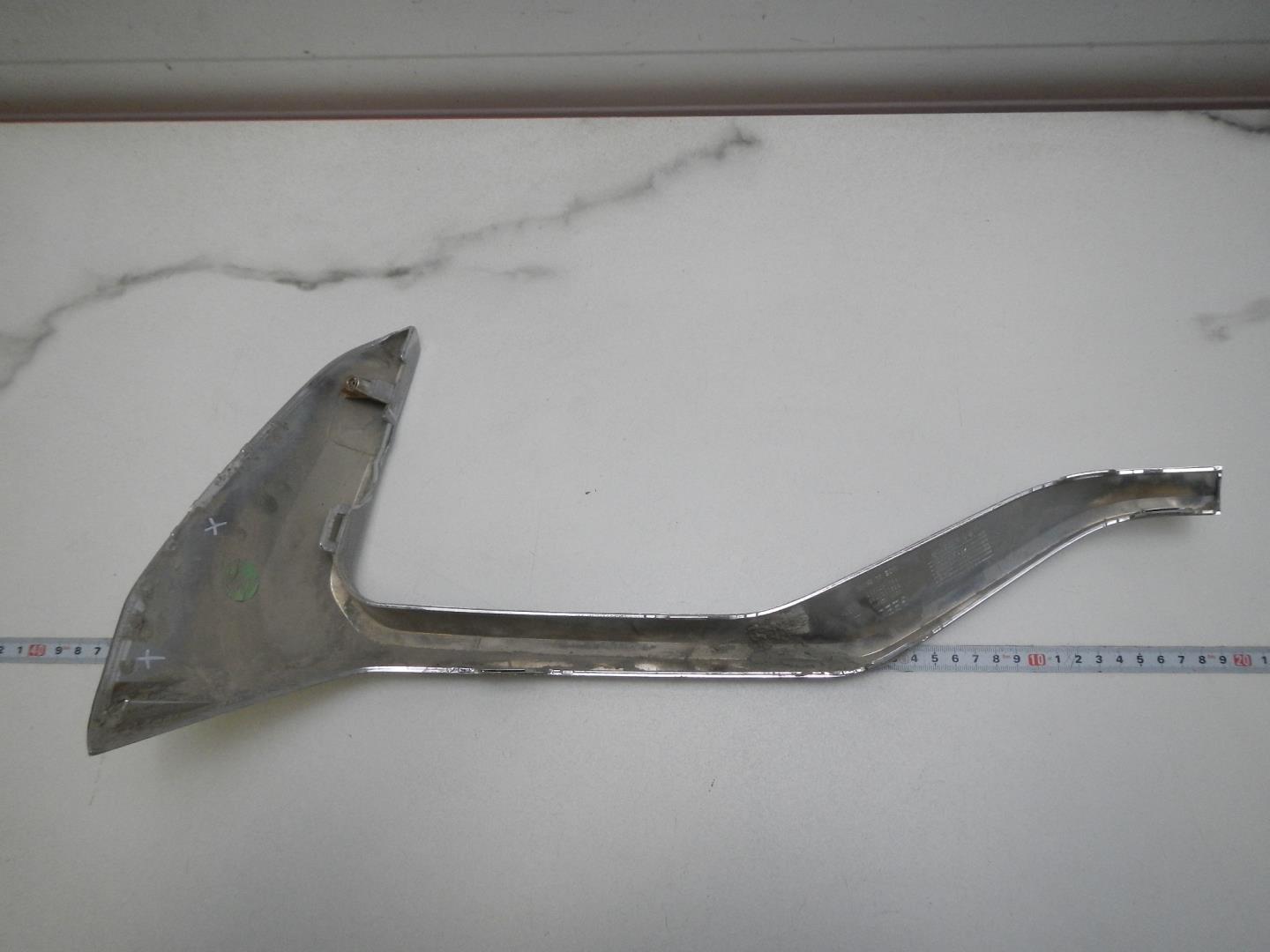 Молдинг заднего бампера