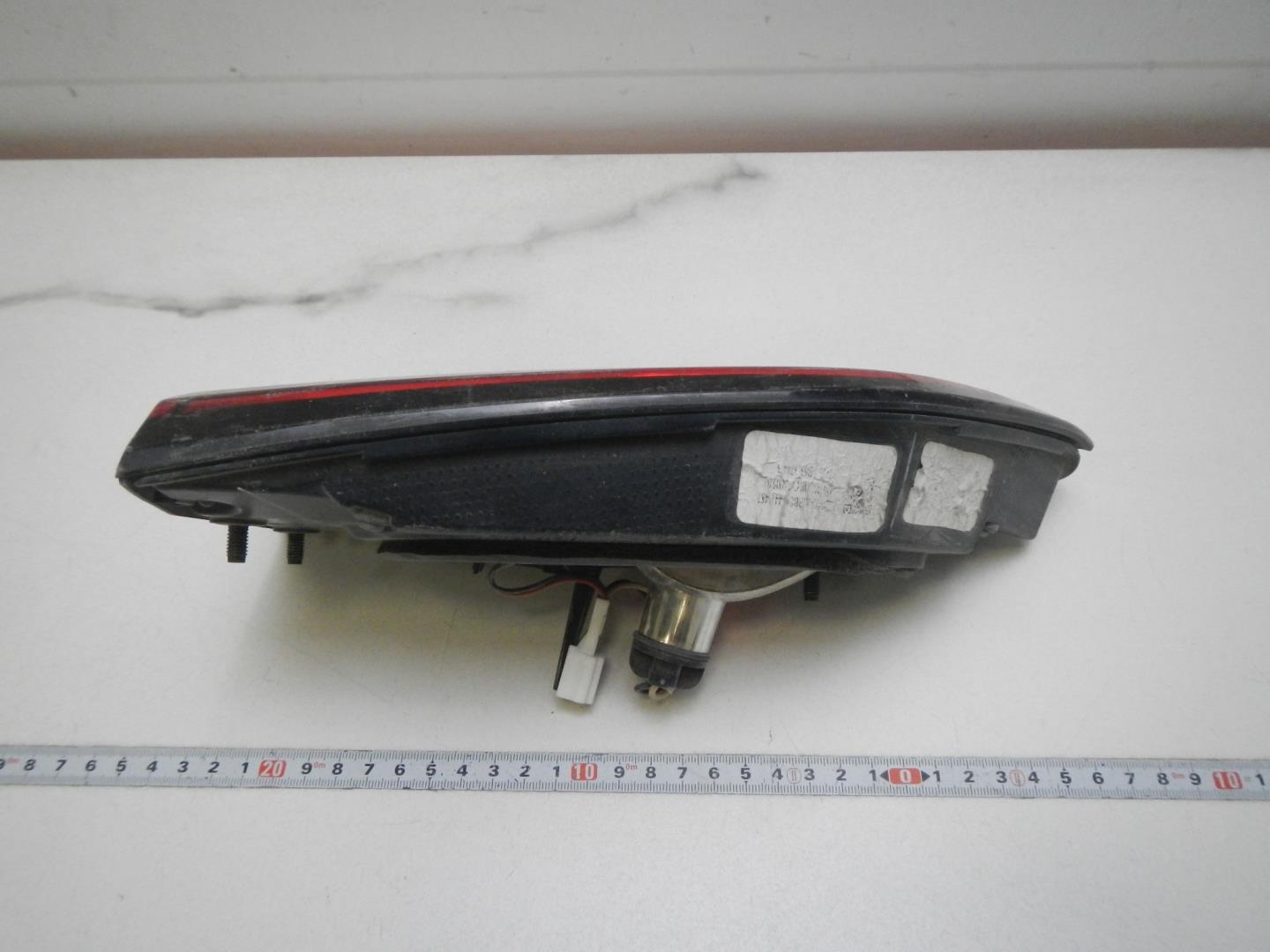 Фонарь задний внутренний левый