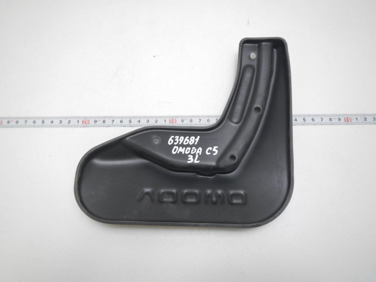 Брызговик задний левый