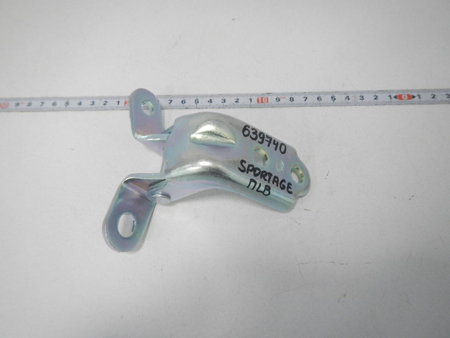 Петля двери передней левой верхняя