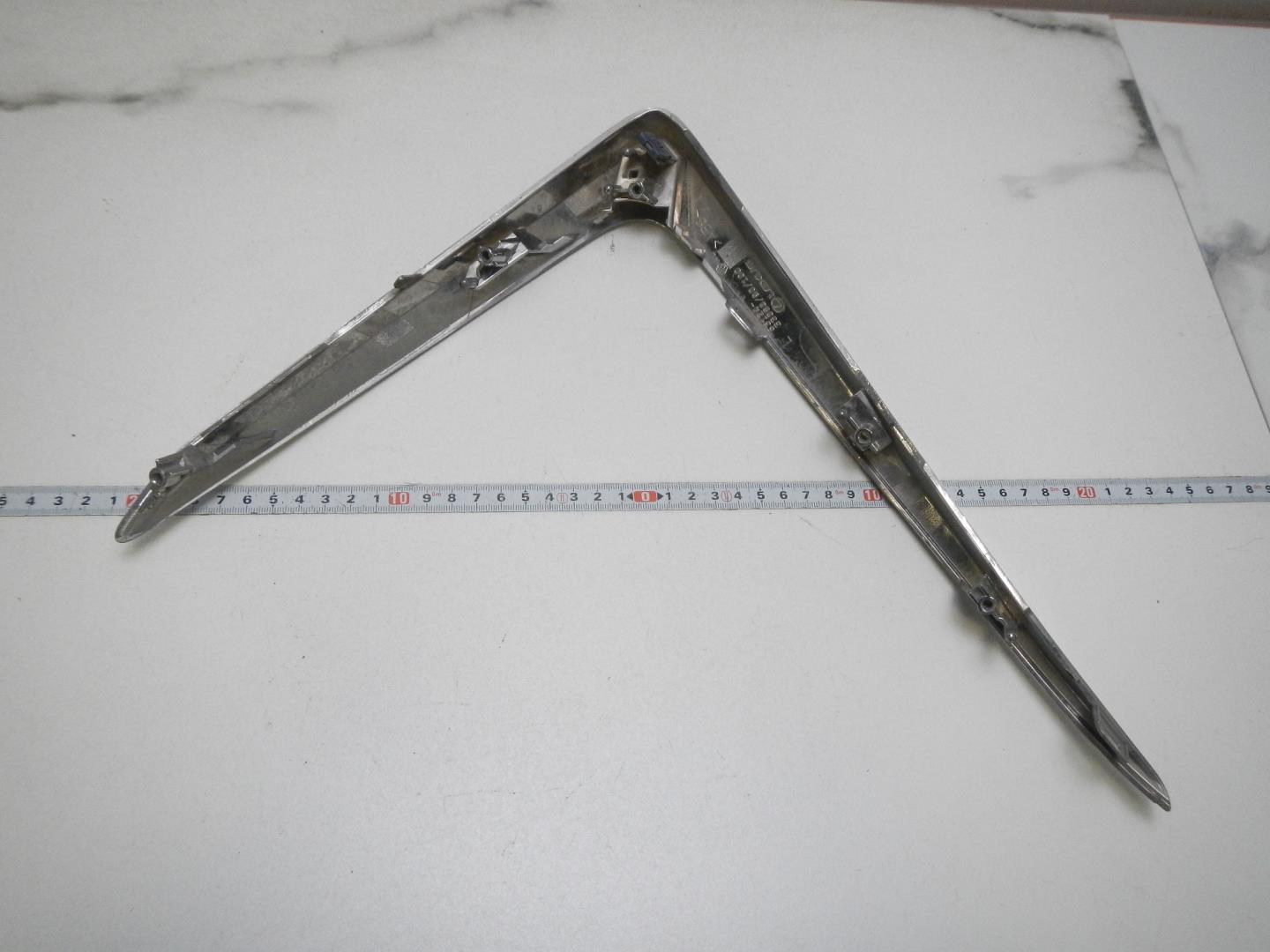 Накладка на решетку радиатора