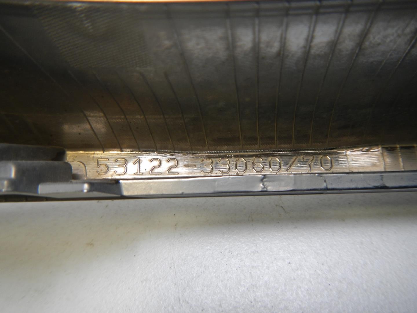 Накладка на решетку радиатора