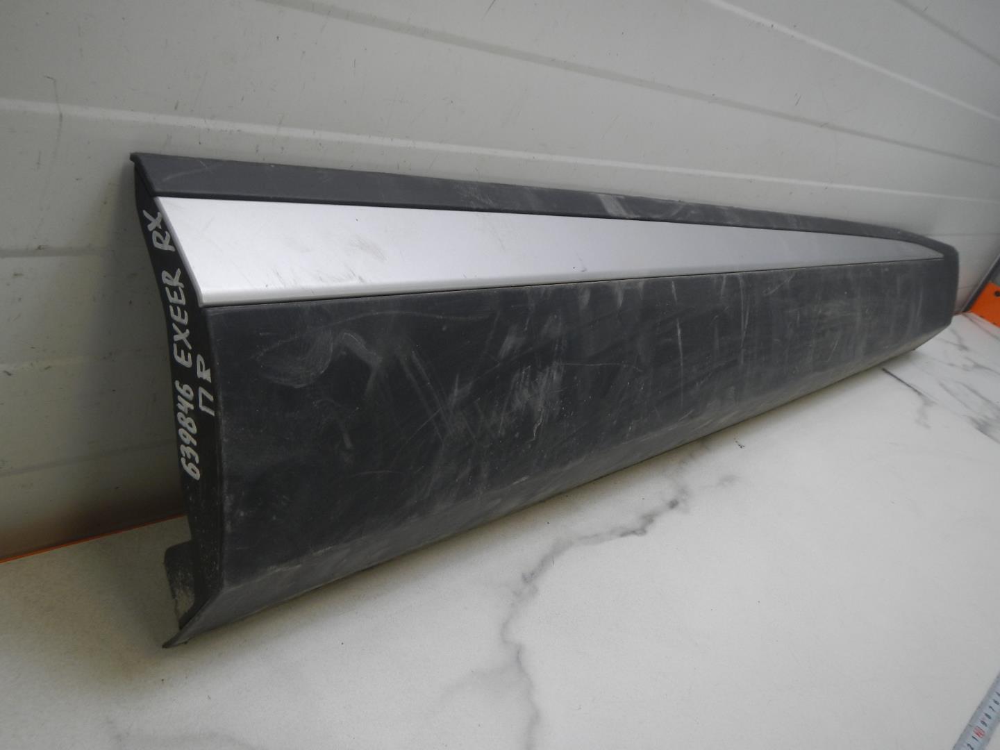 Молдинг передней правой двери