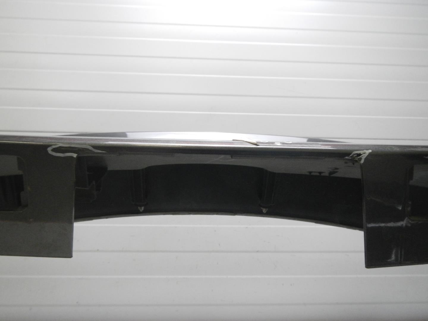 Накладка двери багажника