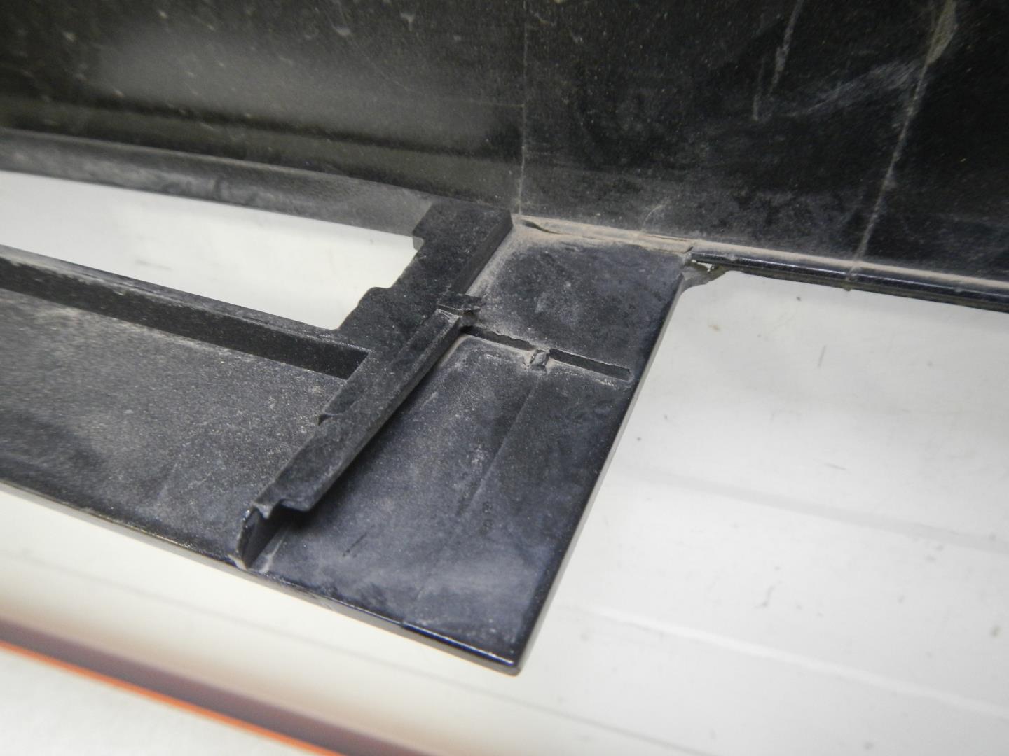 Накладка двери багажника