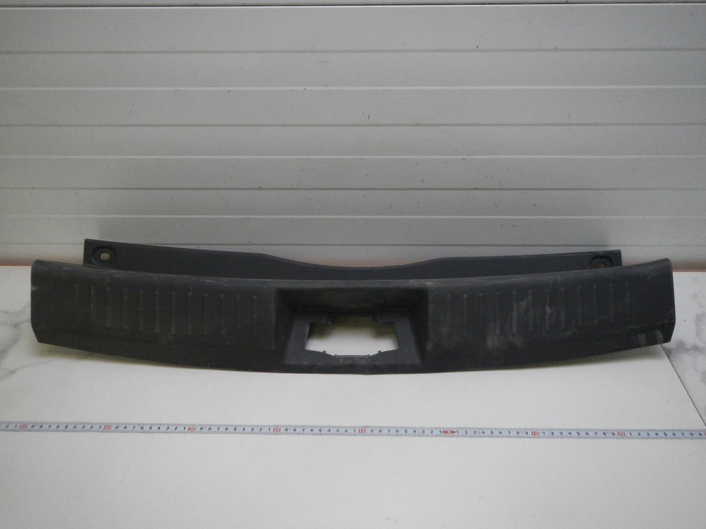 Обшивка багажника