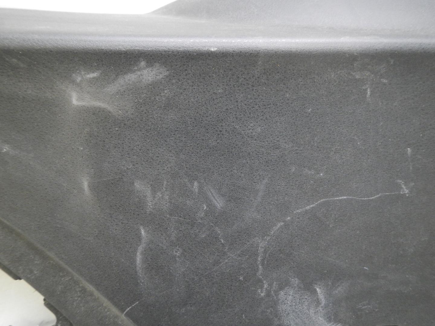 Обшивка двери багажника