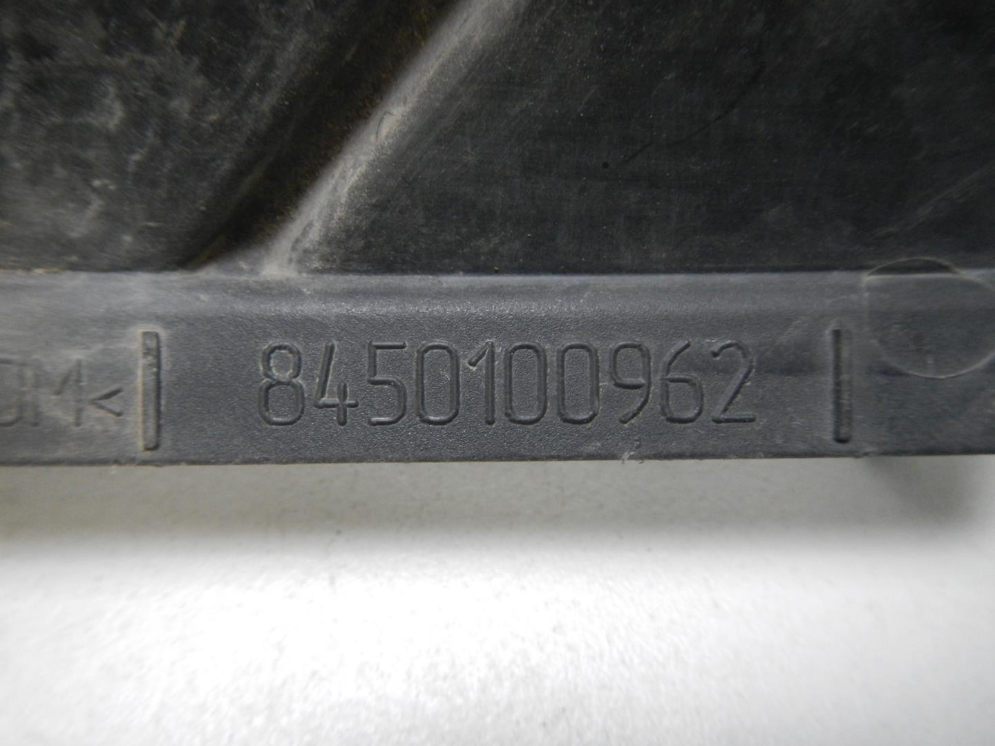 Решетка в бампер правая