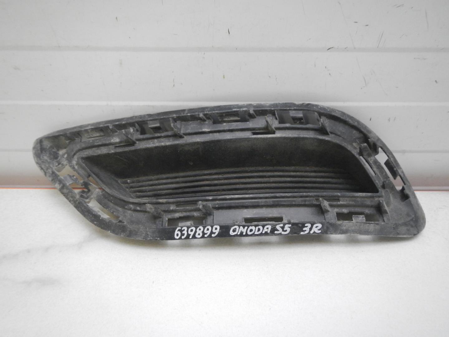 Накладка заднего бампера правая