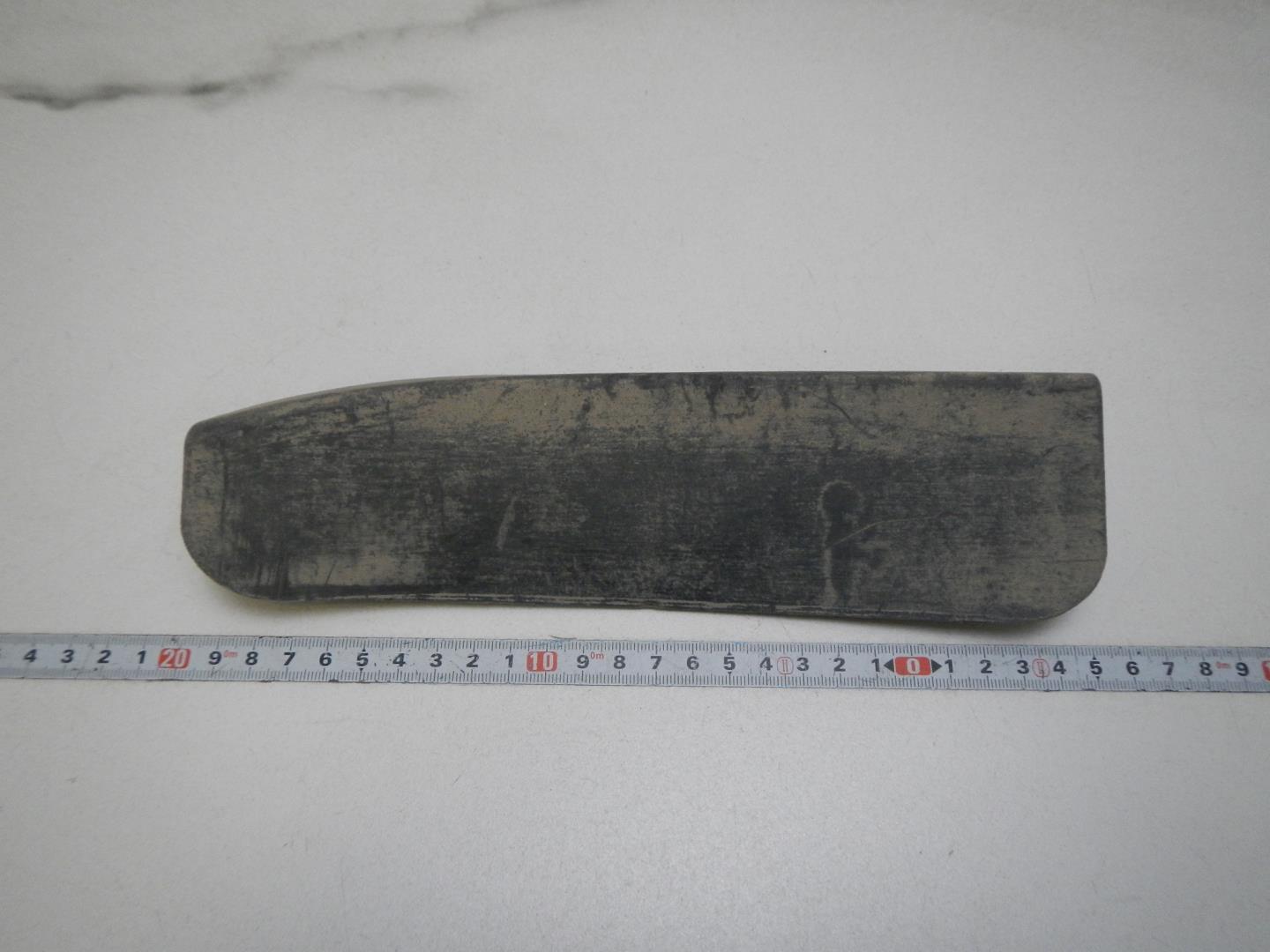 Брызговик передний левый