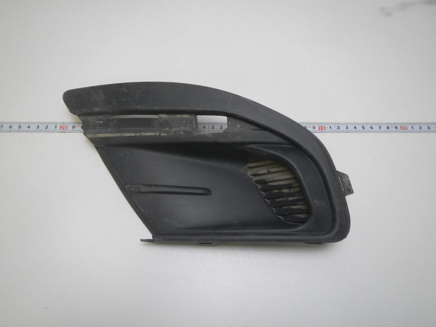 Решетка в бампер левая