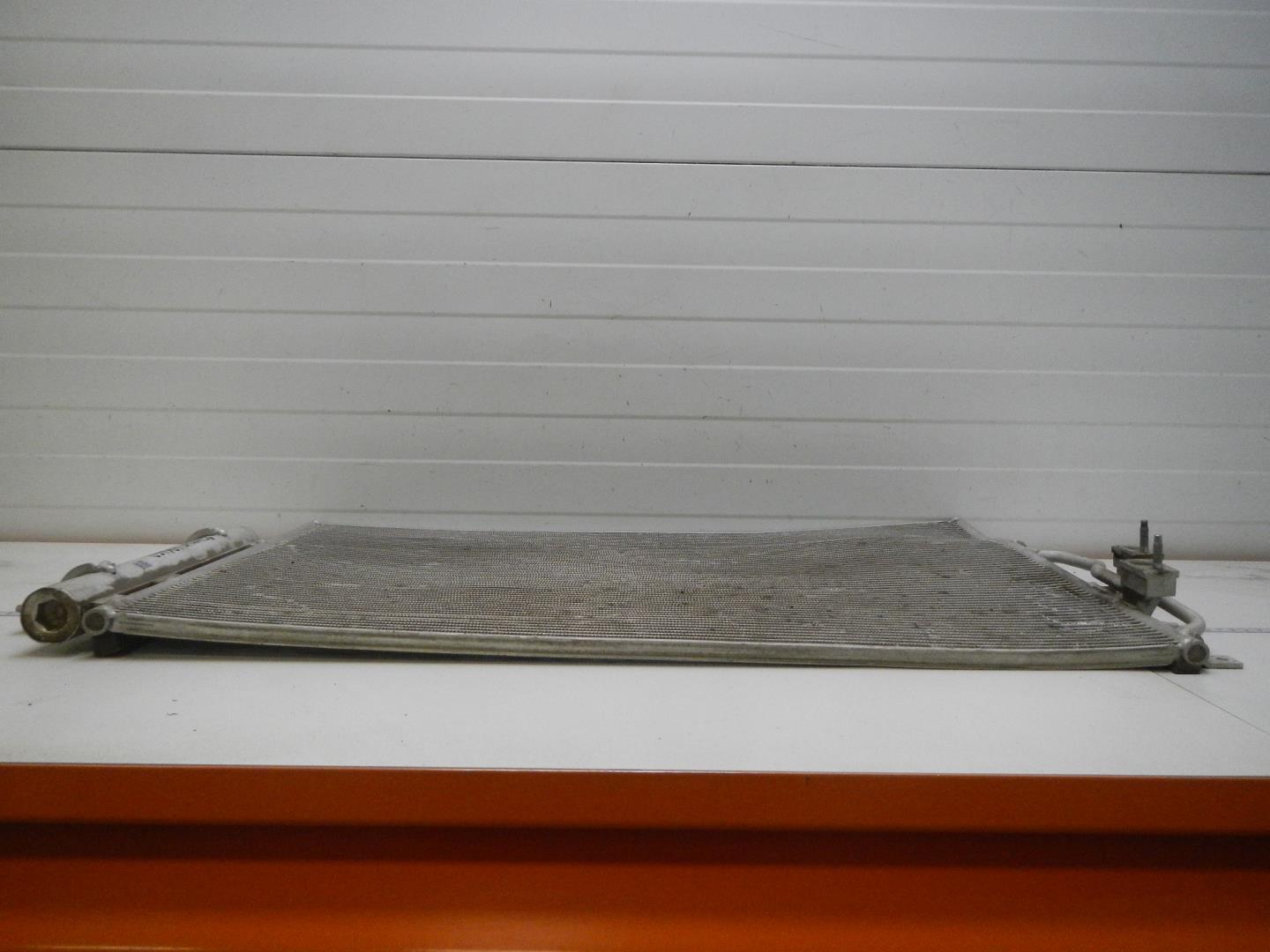 Радиатор кондиционера / конденсер